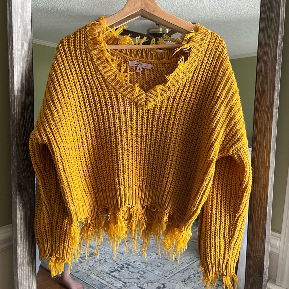 Love tree cropped frayed hem sweater